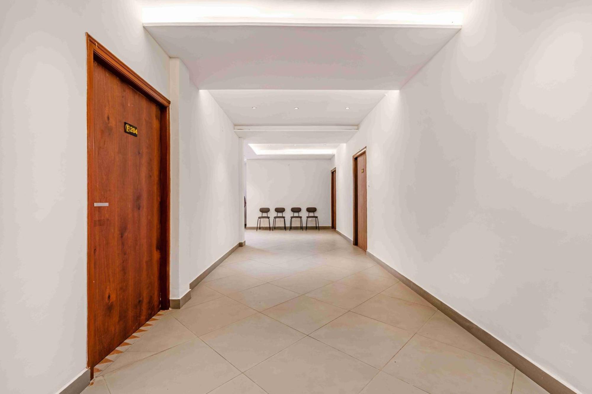 Fortune Hotel *