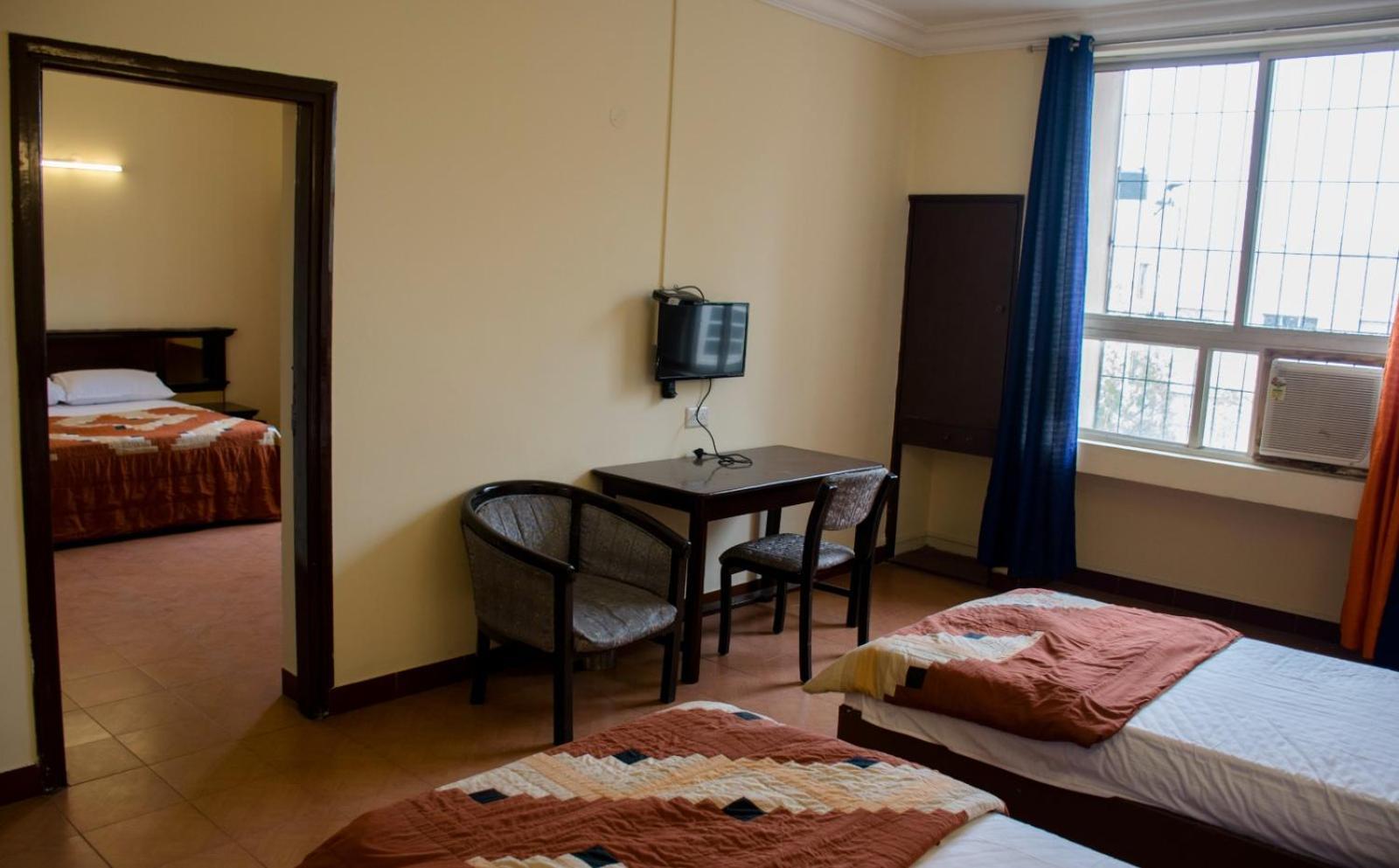 C - Plano Hotel