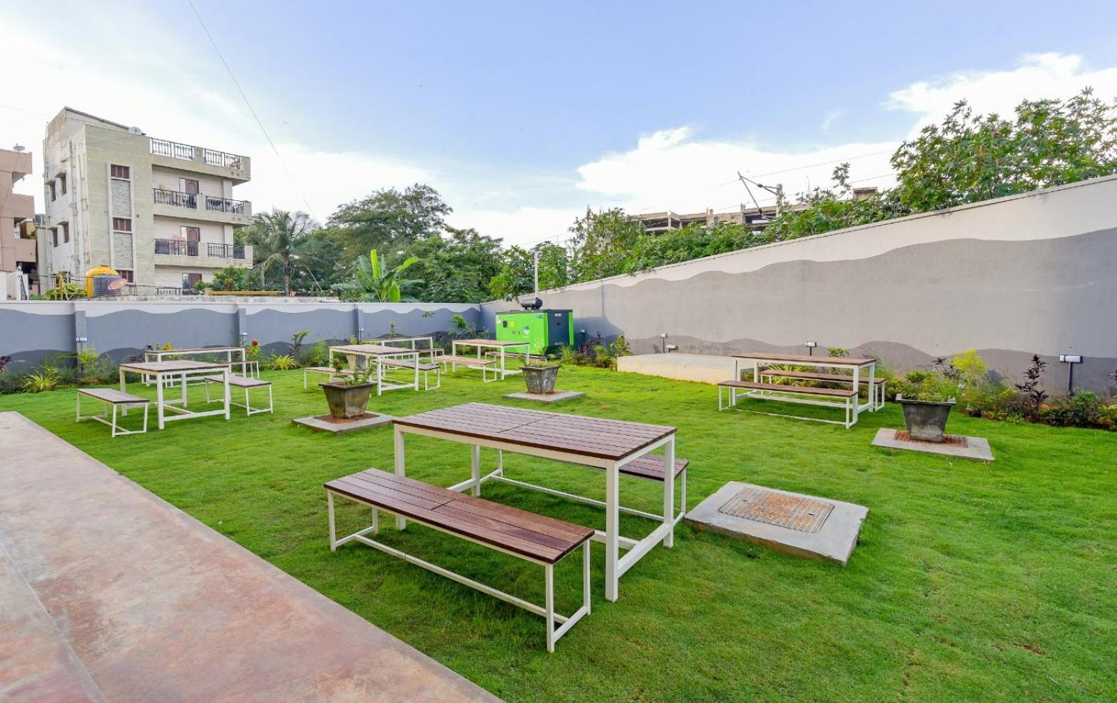 C-suites Winster 3* Bangalore