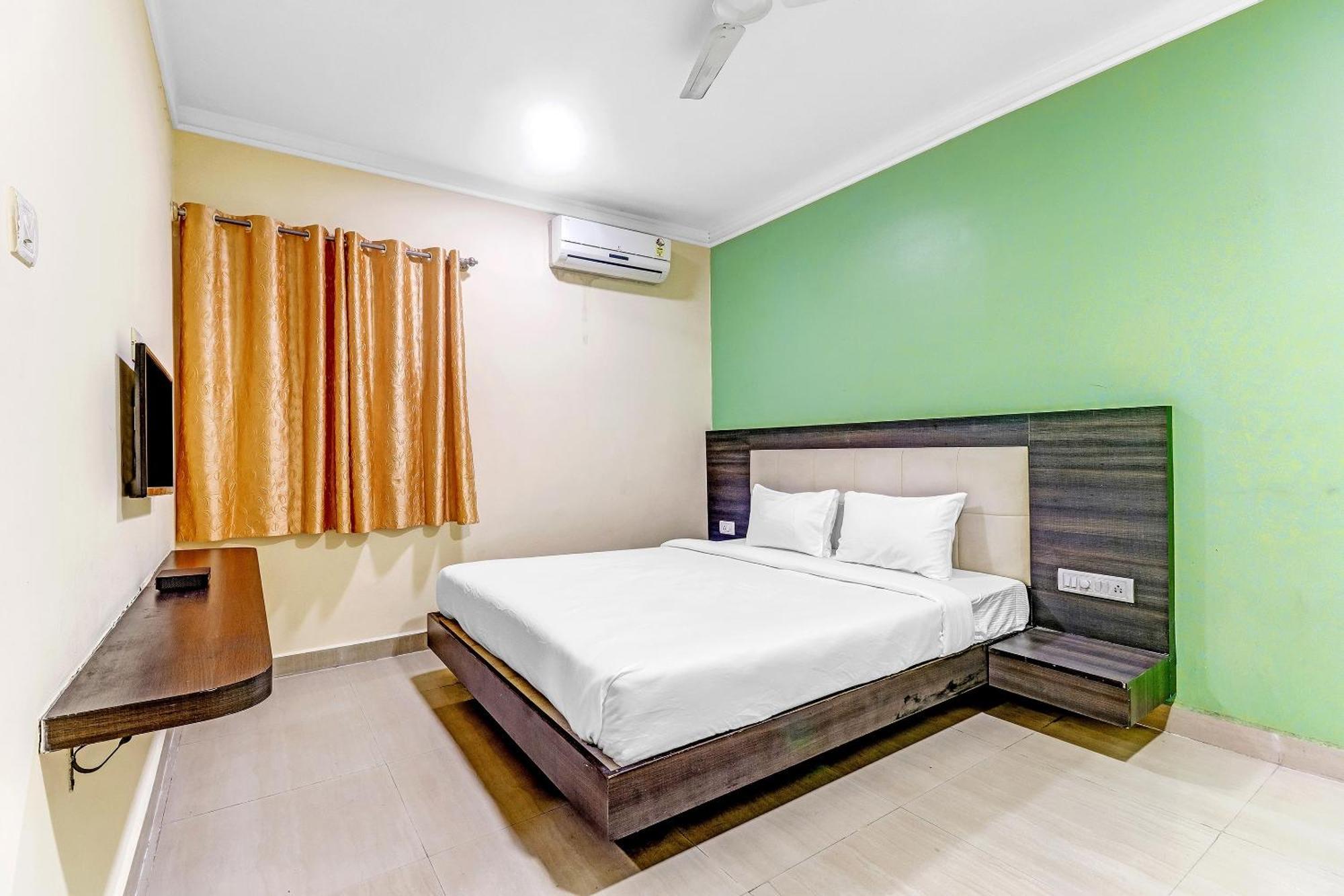 Collection O Vijaya Lakshmi Residency Hotel