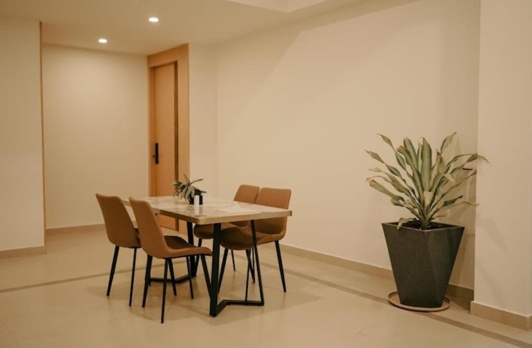 Aparthotel Atmosfera Bengaluru, India Bangalore