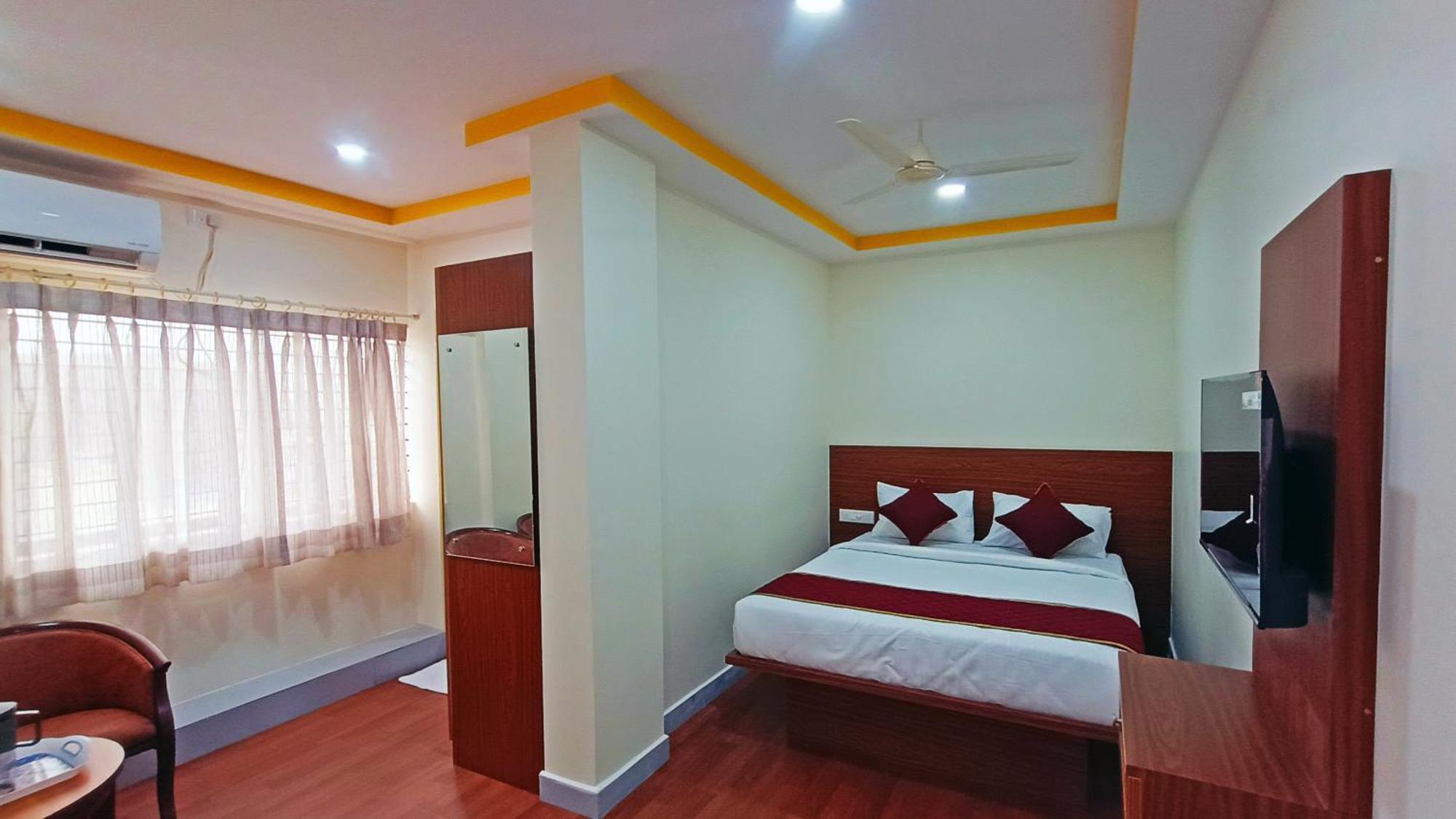 Shiva's Hotel 3*