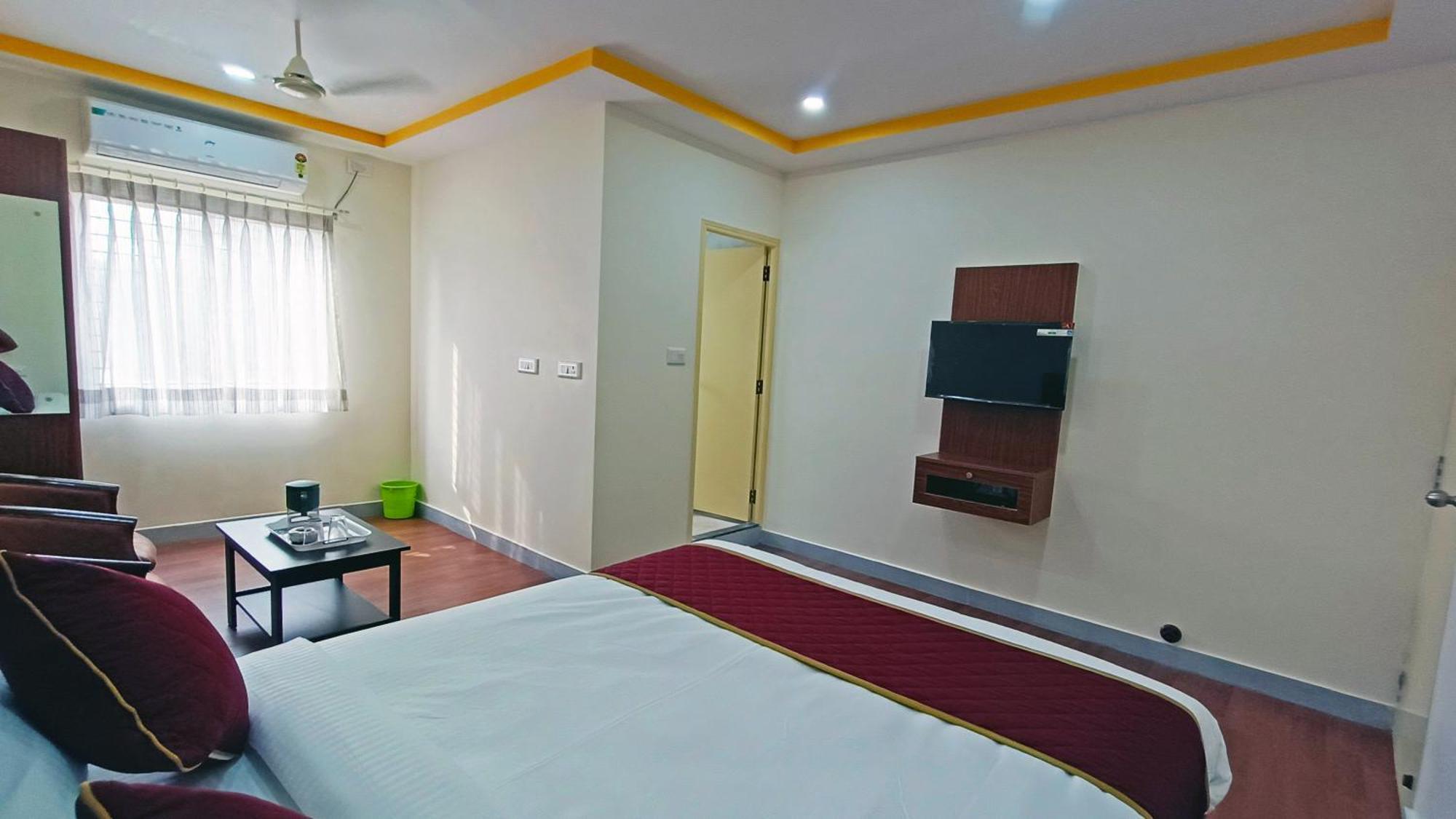 Shiva's Hotel 3*