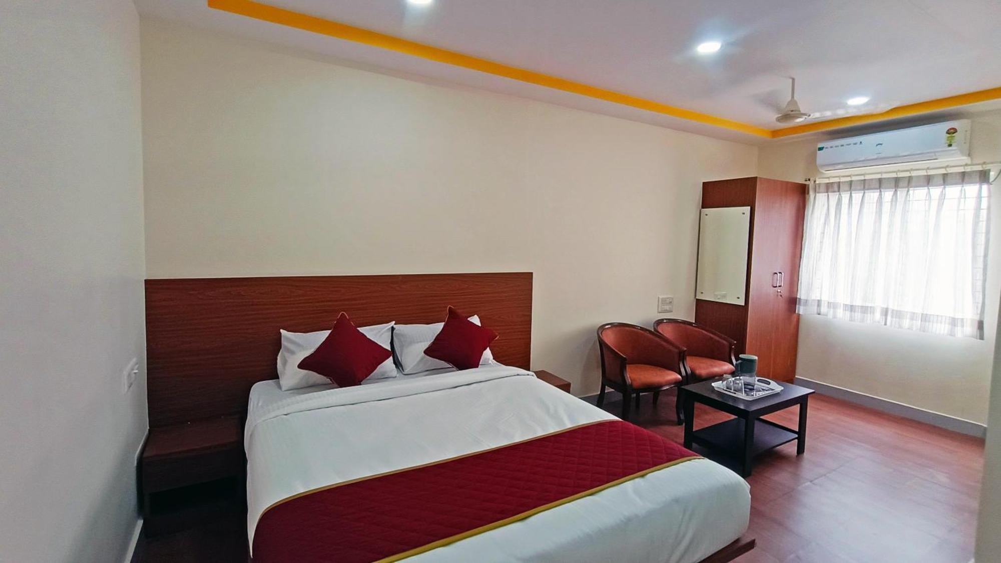 Shiva's Hotel 3*