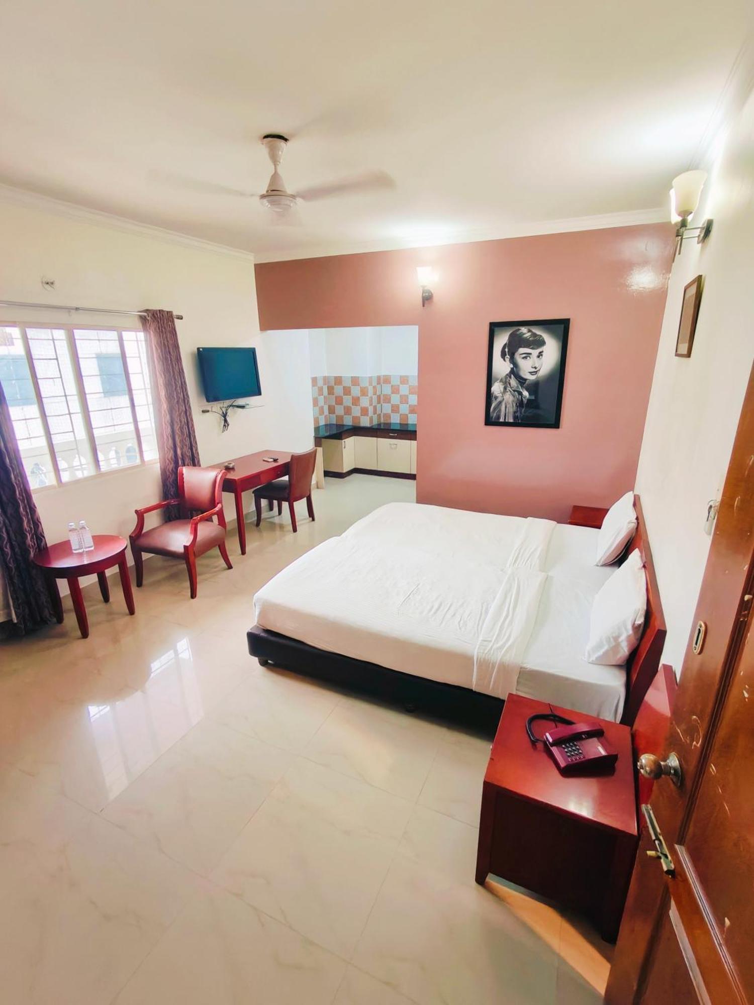 Kings Palace Grounds Hotel Bangalore
