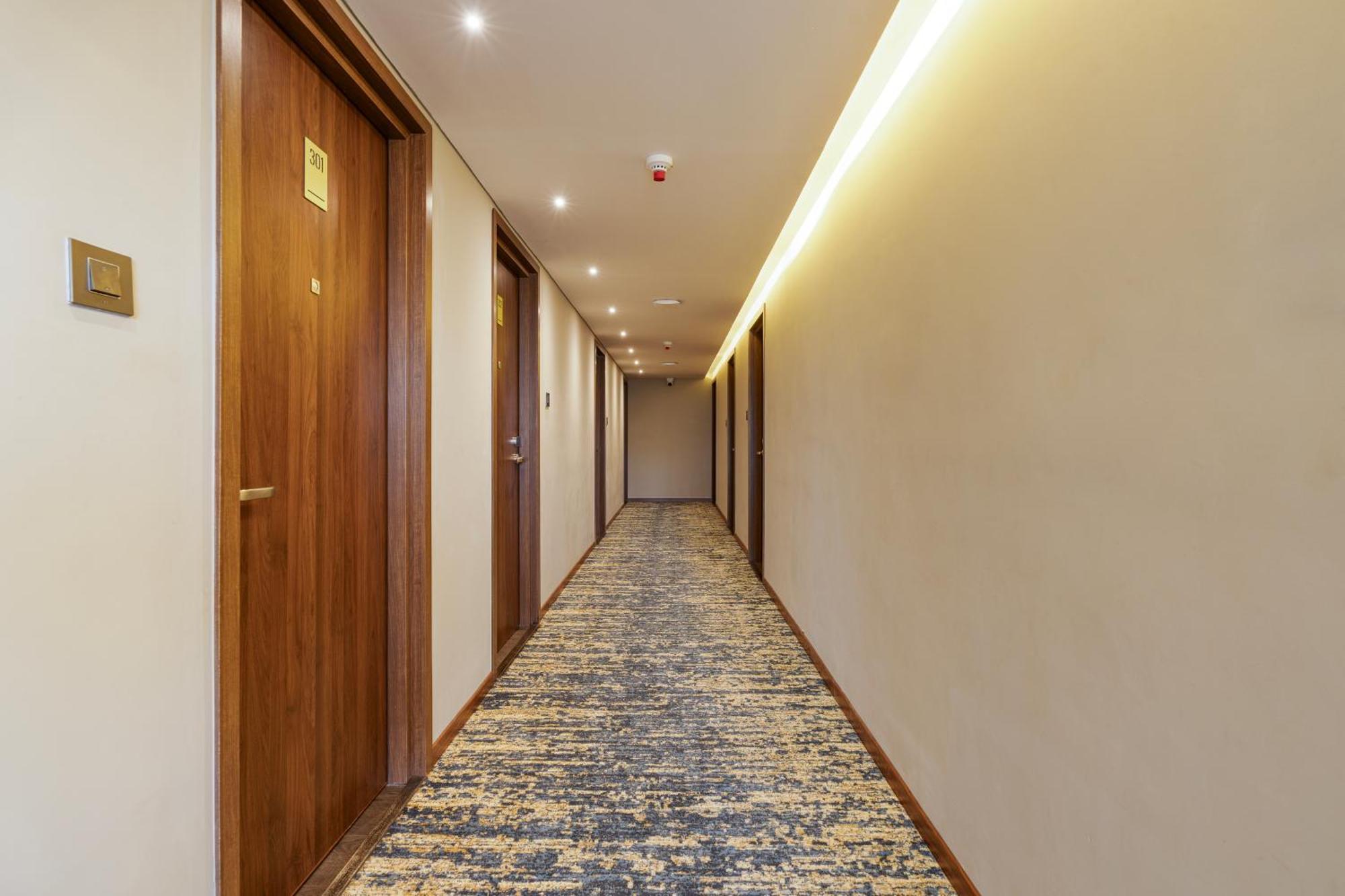 Hotel Fressotel, Kanakapura Road 3*