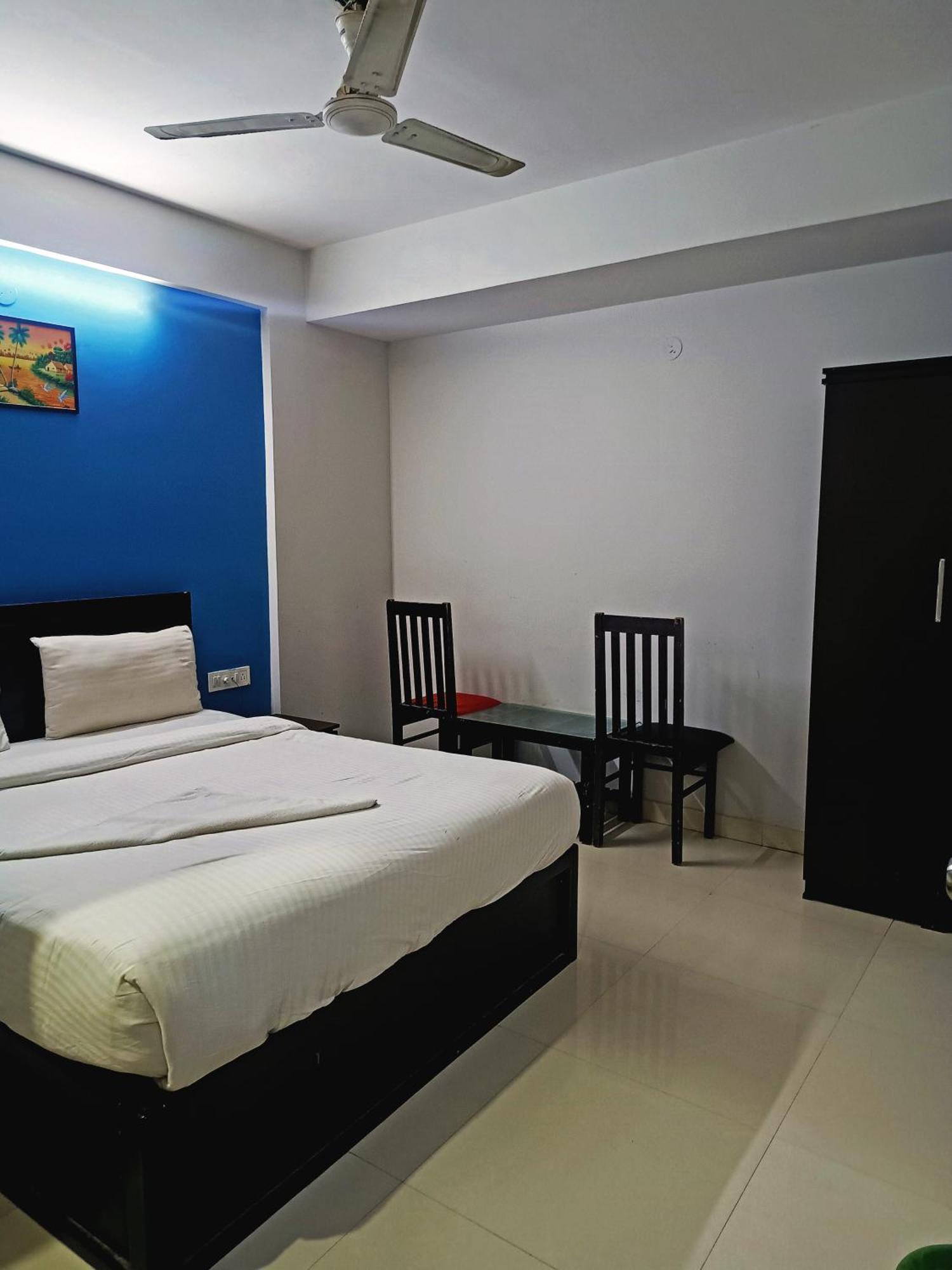Delta Madiwala Hotel