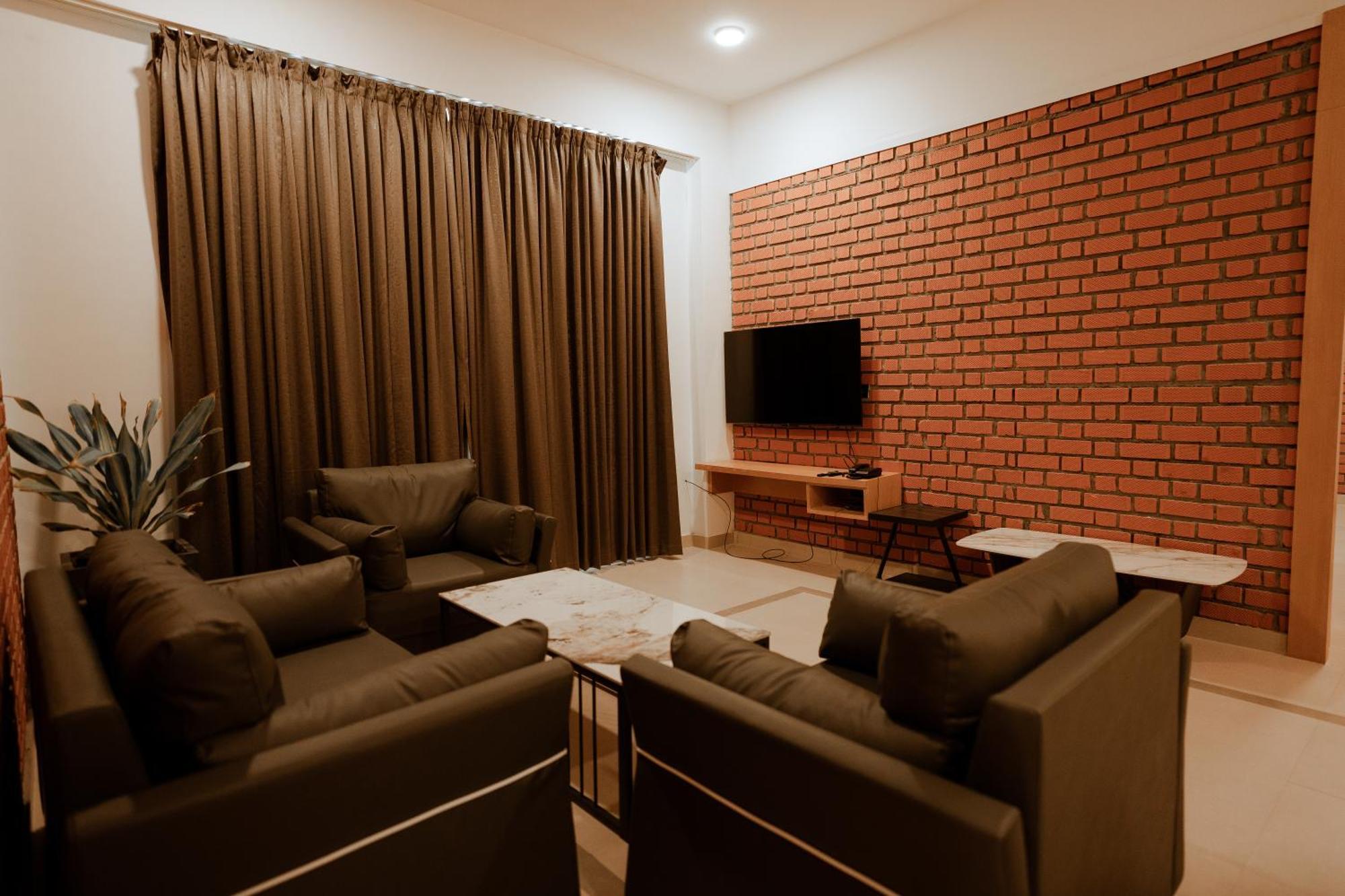Aparthotel Atmosfera Bengaluru, India