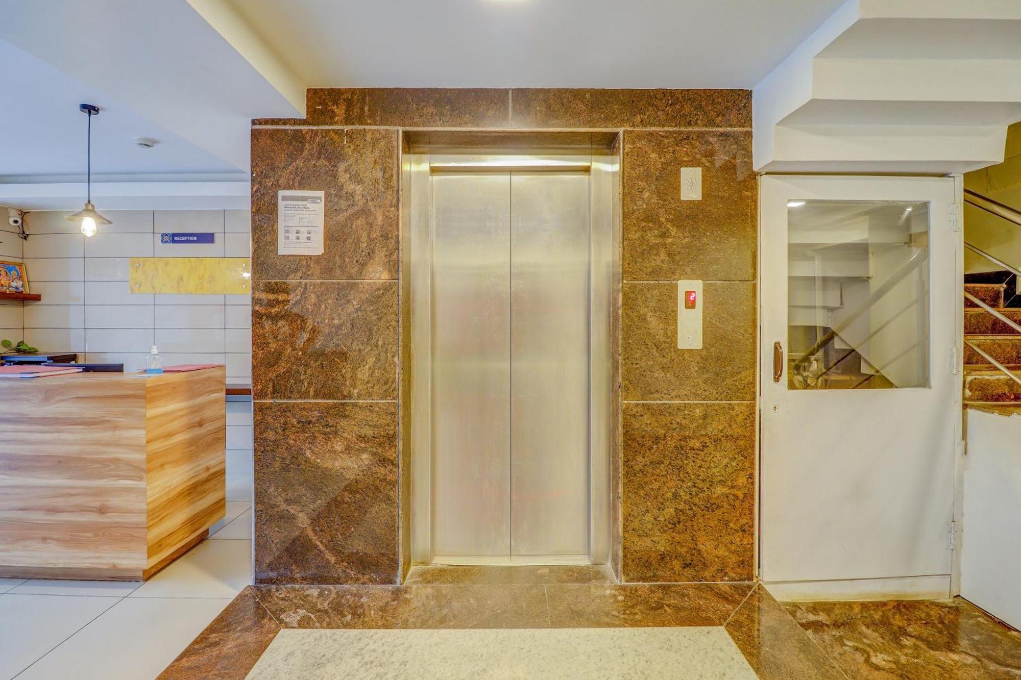 Hotel O N R Classic 3*