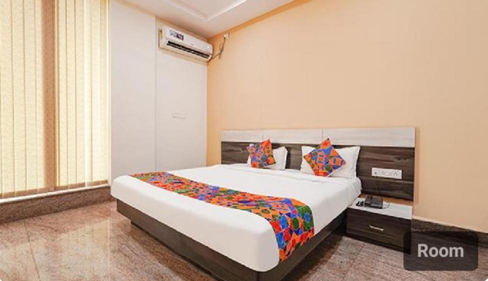 Hotel Lutino Homes Ramurthynagar Main Road Opposite D Mart 5*