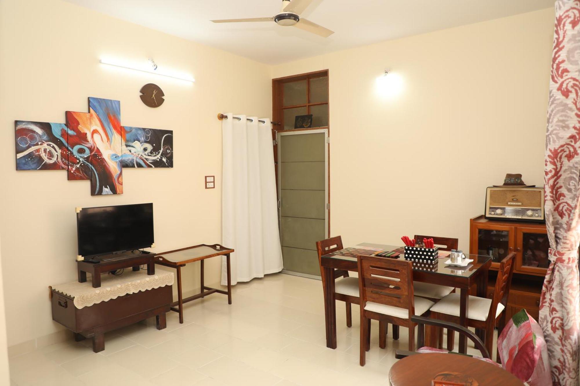 Ushta Te - Happiness To Thee Guest house Bangalore