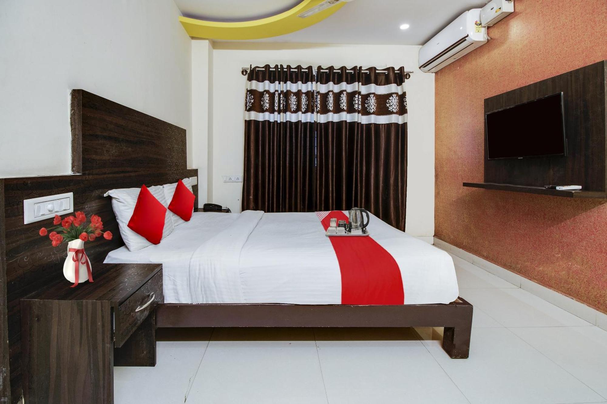O Hmr Near Iskcon Temple