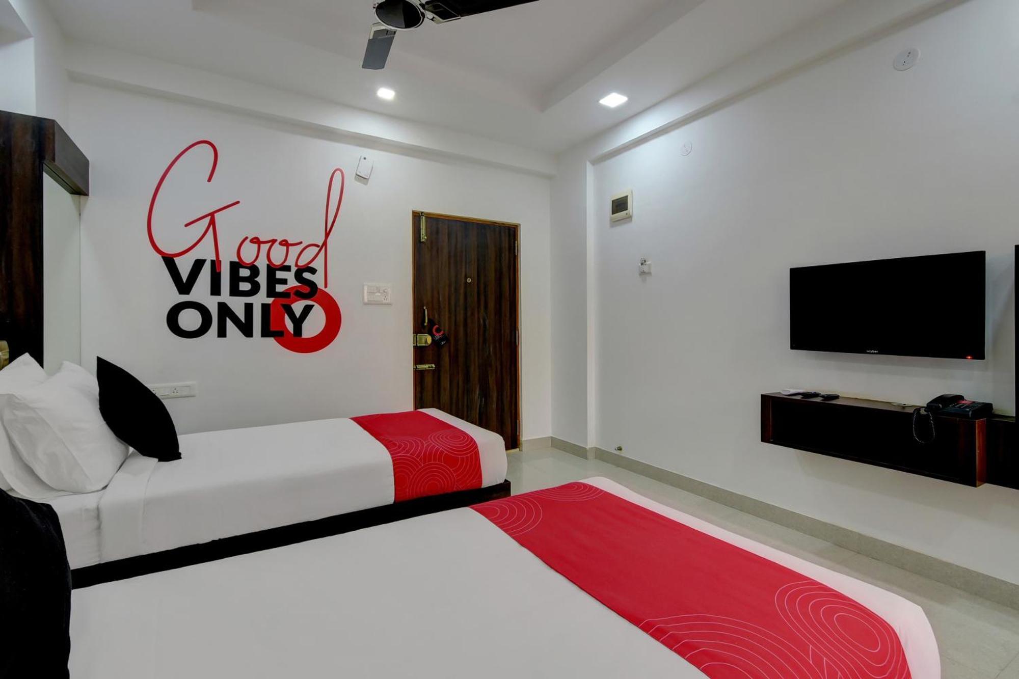 Hotel Super Grand Collection O Near Sarjapur Road Near 7d Voyage