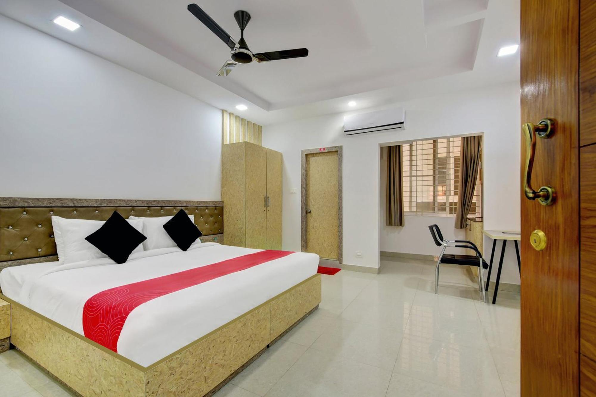 Hotel Super Grand Collection O Near Sarjapur Road Near 7d Voyage Bangalore