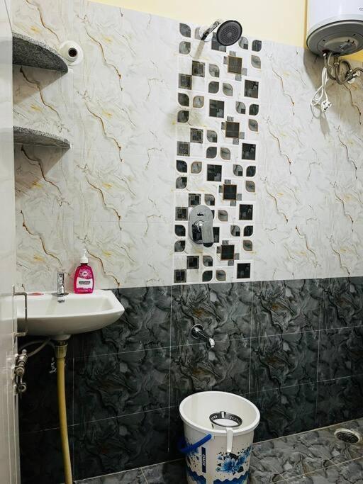 Apartment Greeshma Residency Private 1bhk & 2bhk In Kpcl Layouts