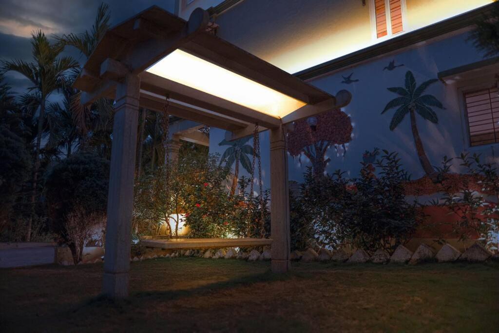 Lemon Tree - With Rooftop Private Pool Near Bangalore