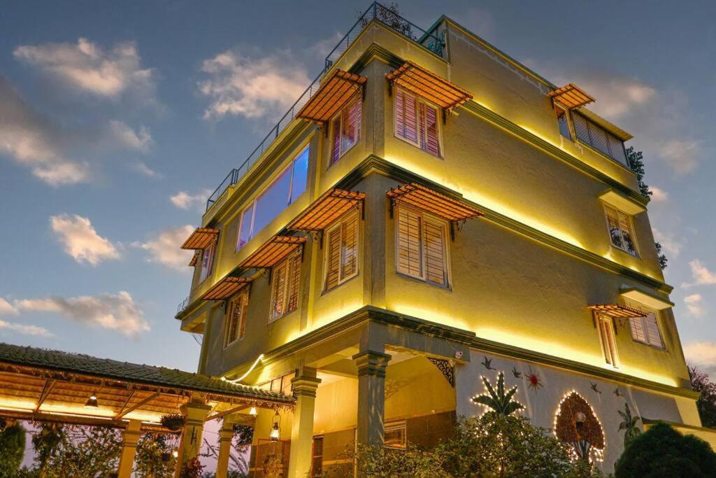 Lemon Tree - With Rooftop Private Pool Near *