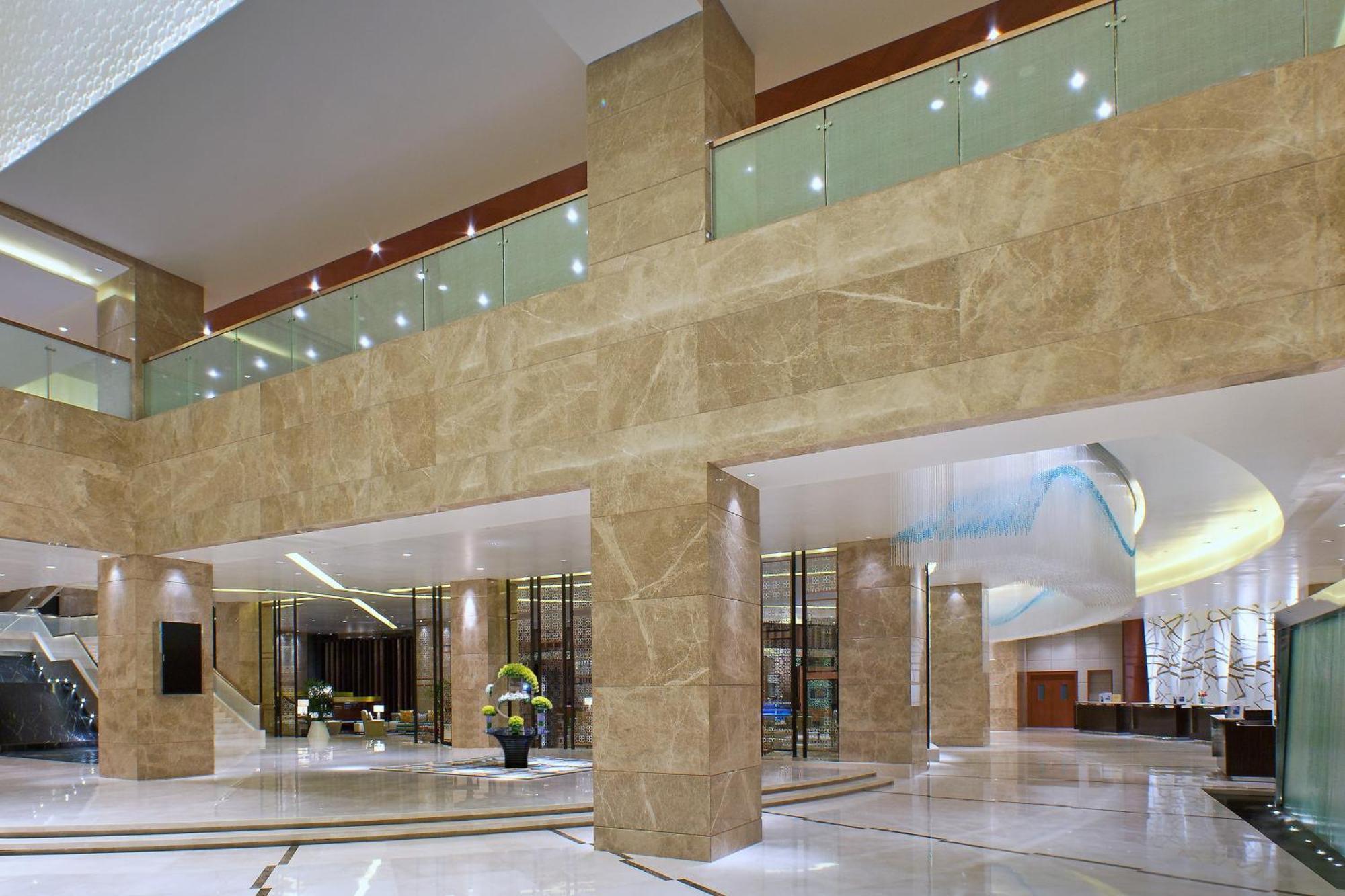 Sheraton Grand At Brigade Gateway 5*