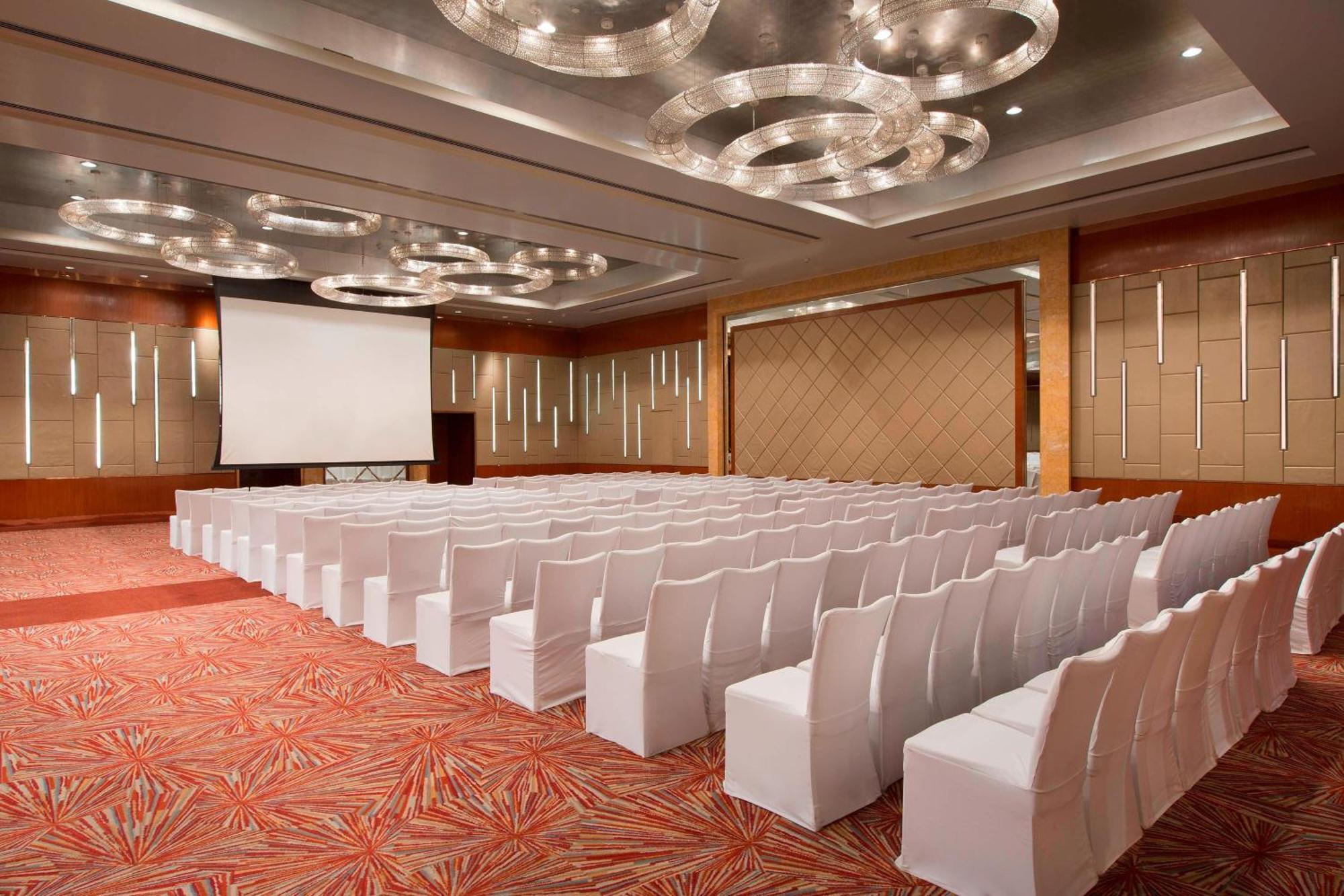 Sheraton Grand At Brigade Gateway