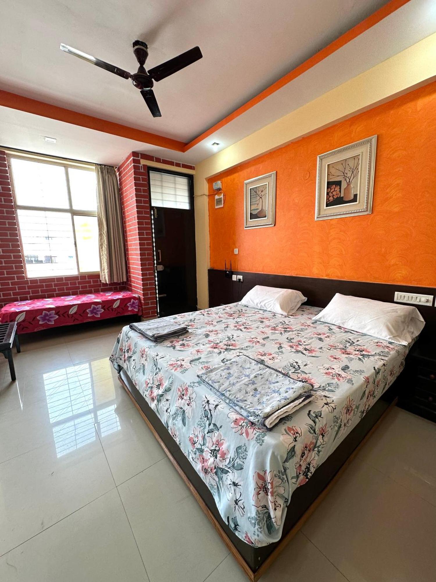 Guest house Fernandes Complex