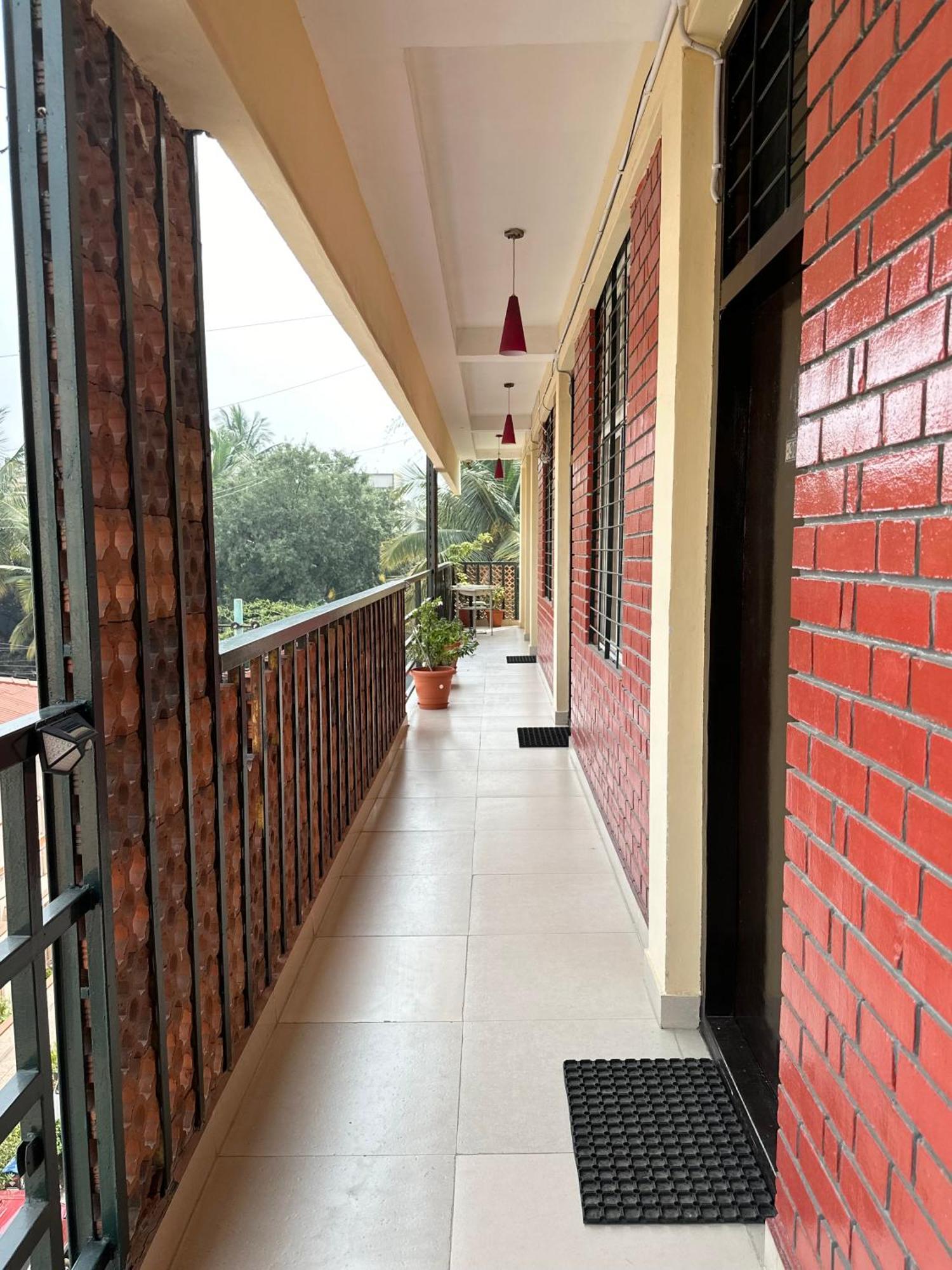 Guest house Fernandes Complex *