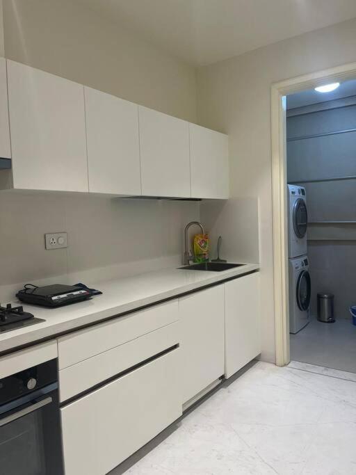 Apartment Luxury Retreat At Bhartiya