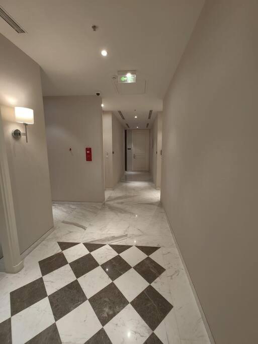 Luxury Retreat At Bhartiya Bangalore