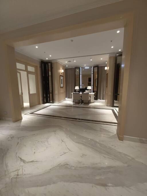 Apartment Luxury Retreat At Bhartiya *