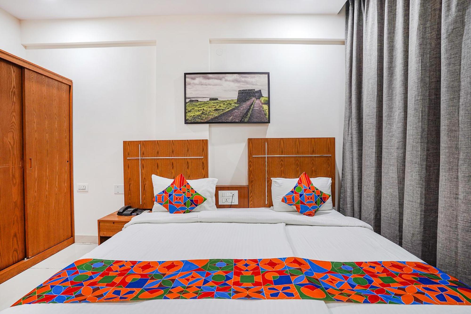 Fabhotel Northern Suites - Kundalahalli Main Road Hotel Bangalore