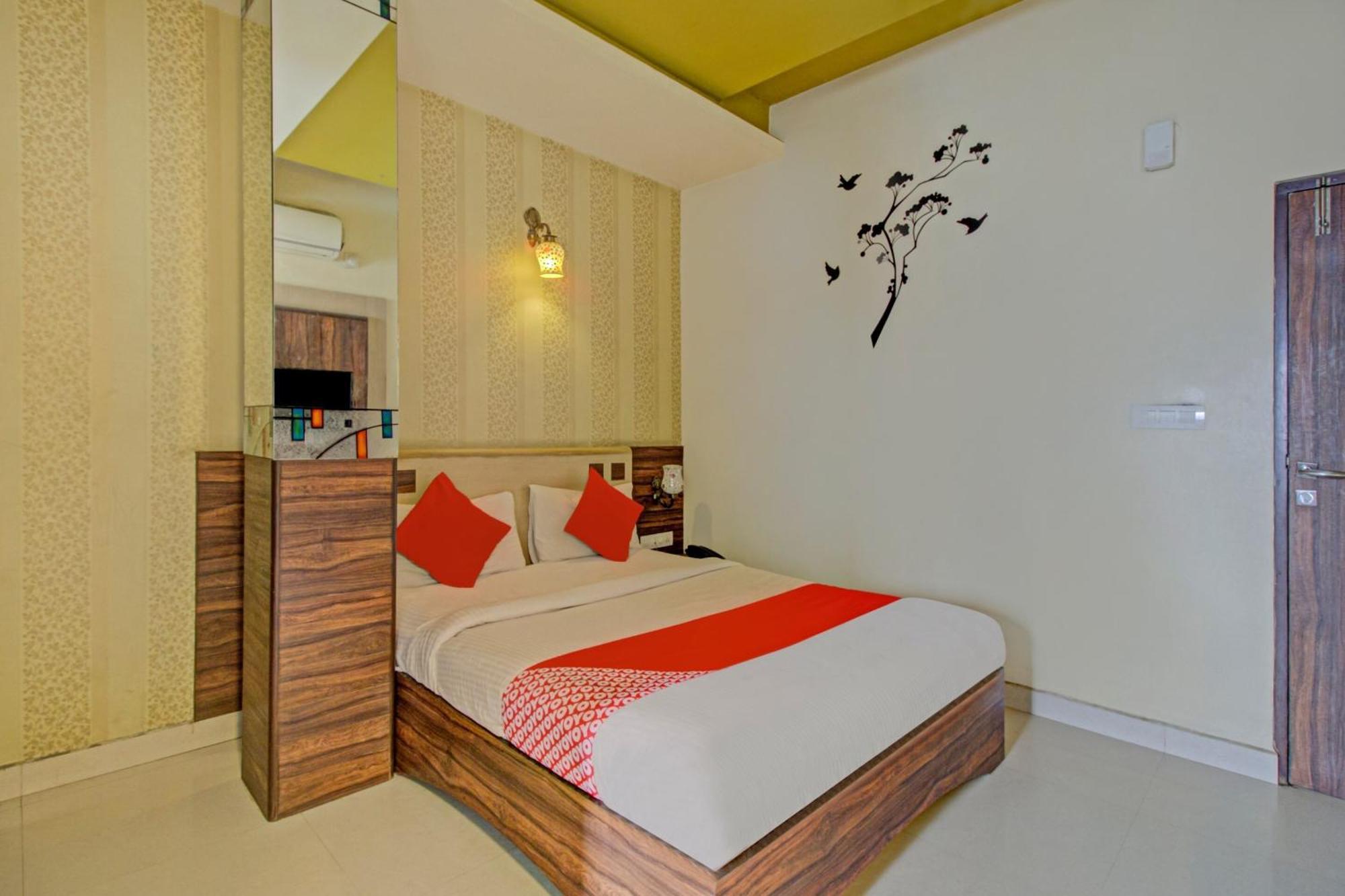 O Royal Shades Hotel