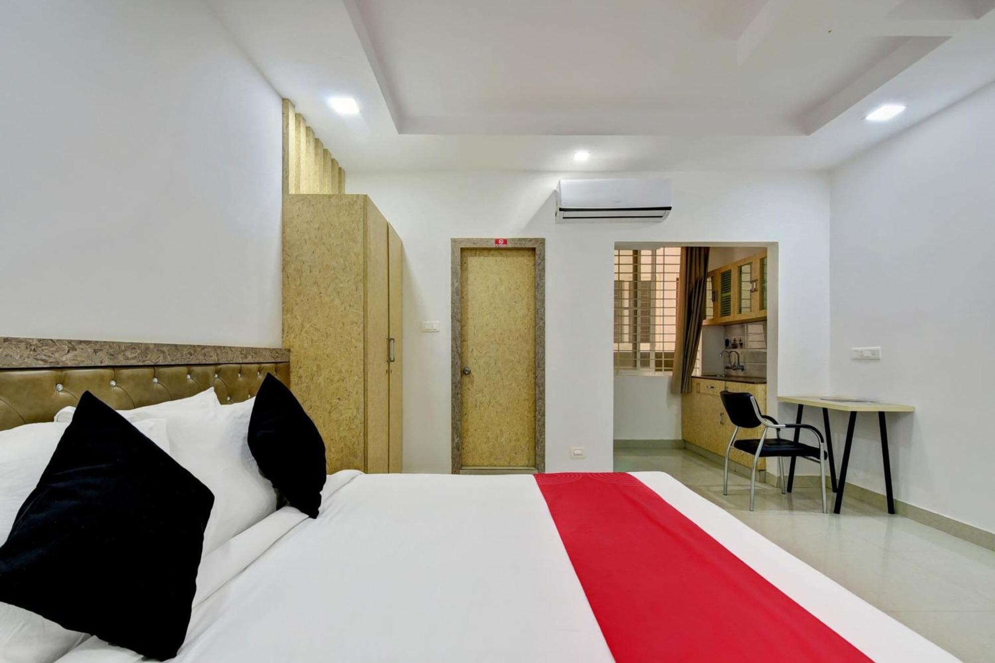 Hotel Super Grand Collection O Near Sarjapur Road Near 7d Voyage Bangalore