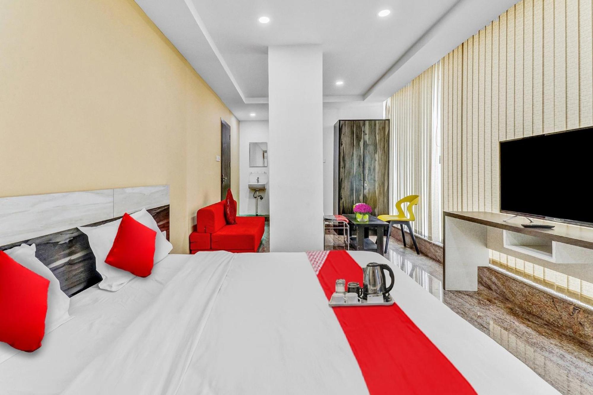 O Lavish Residency Hotel