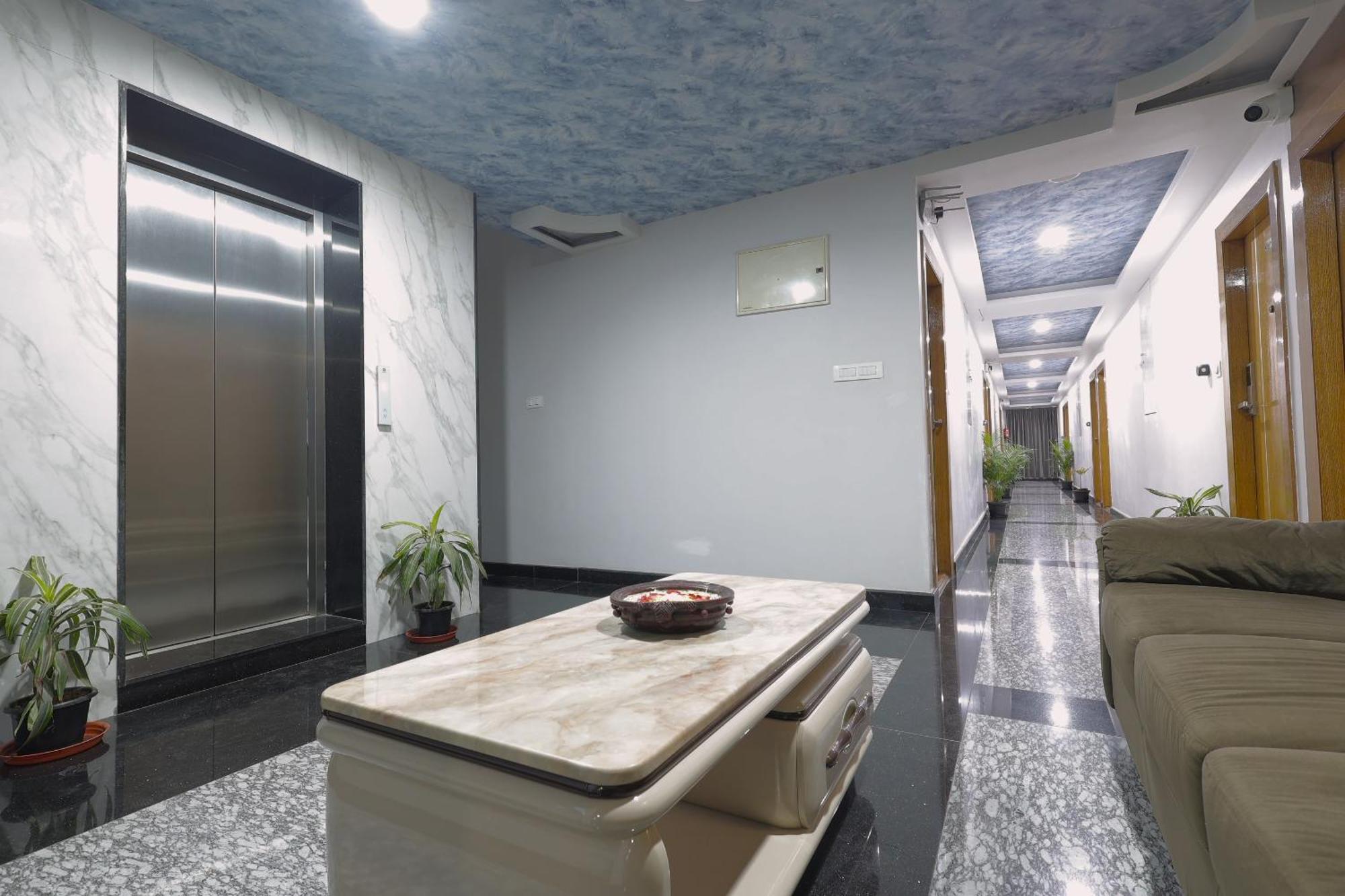 Hotel Hello By Vyda Bangalore