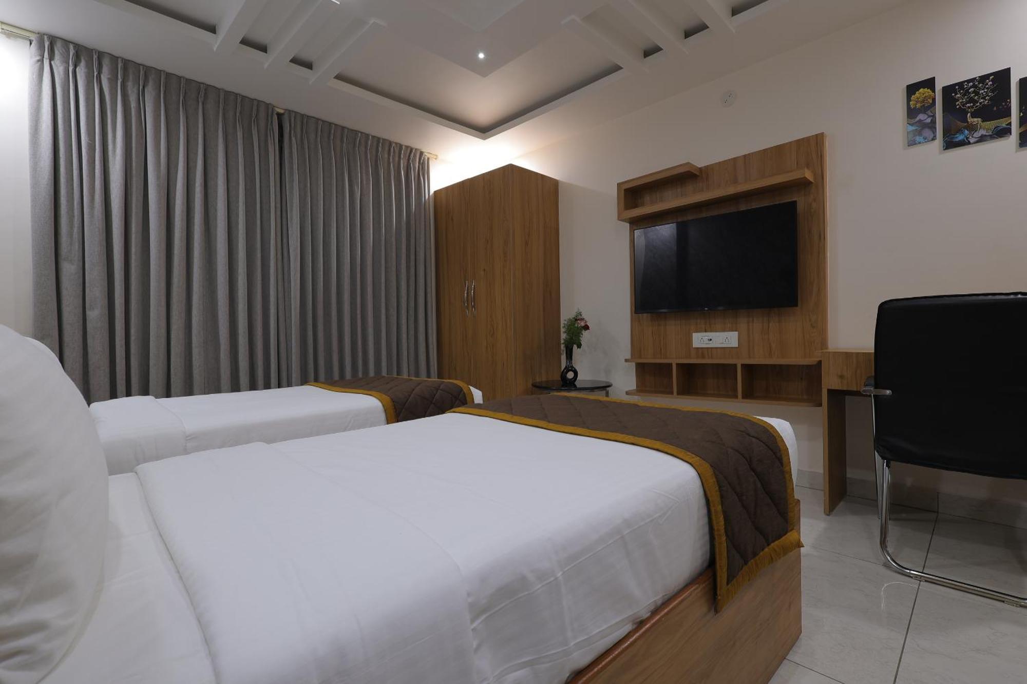 Hello By Vyda Hotel