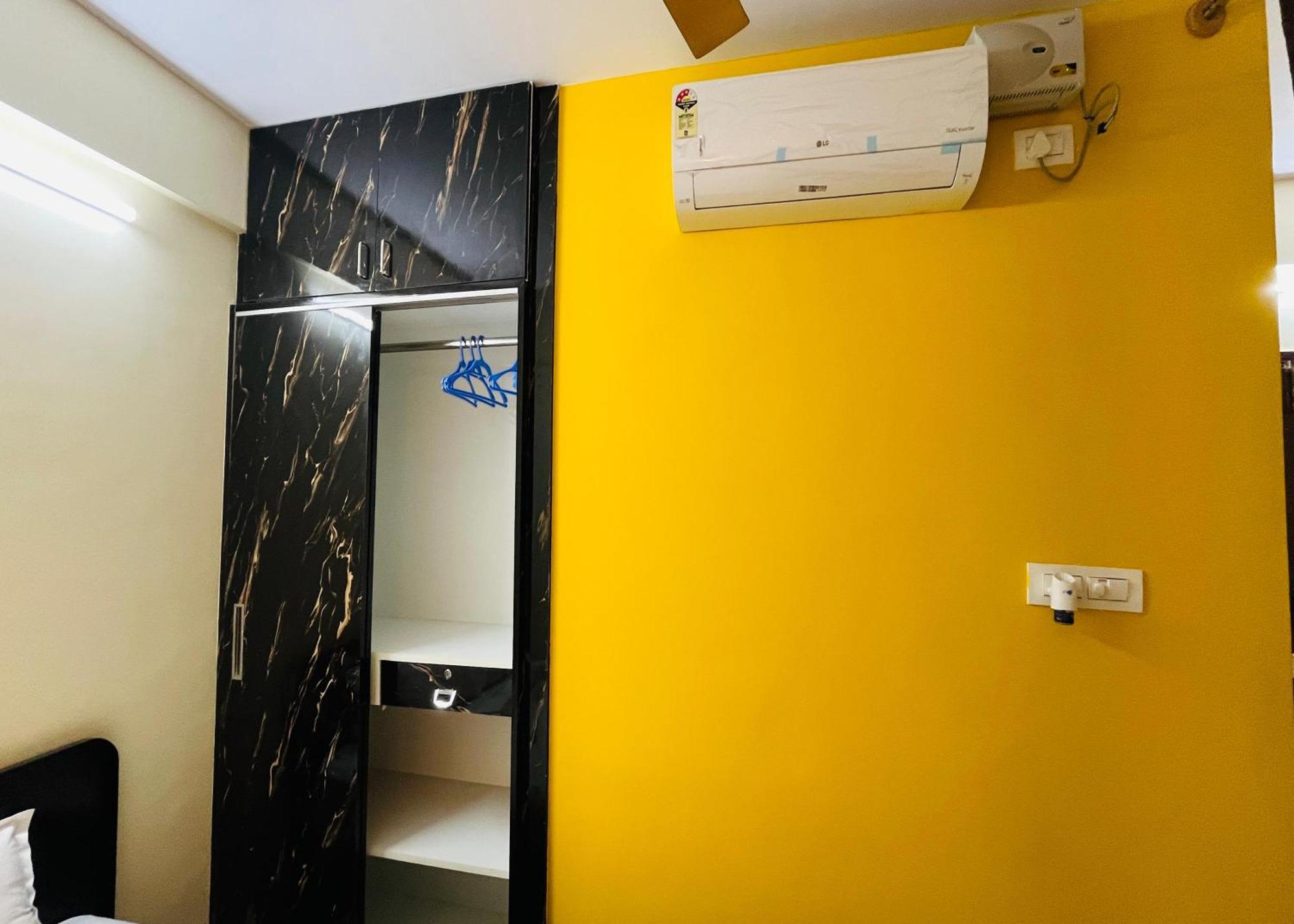 Hotel Marvel Comforts Near Fortis Hospital, Bannerghatta Road 2*
