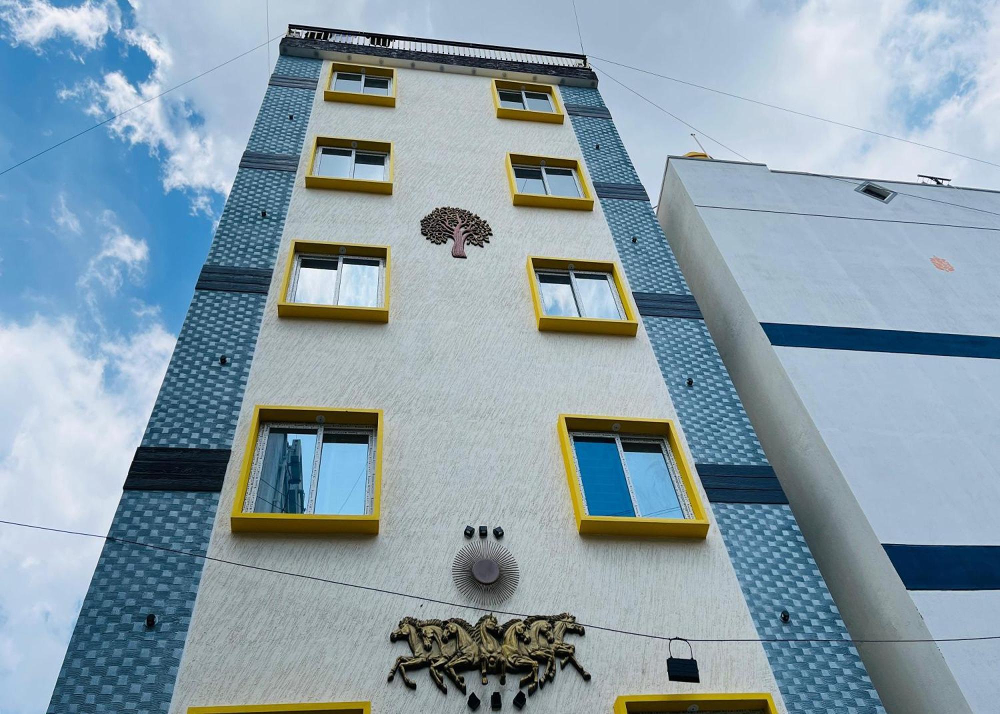 Marvel Comforts Near Fortis Hospital, Bannerghatta Road Hotel Bangalore