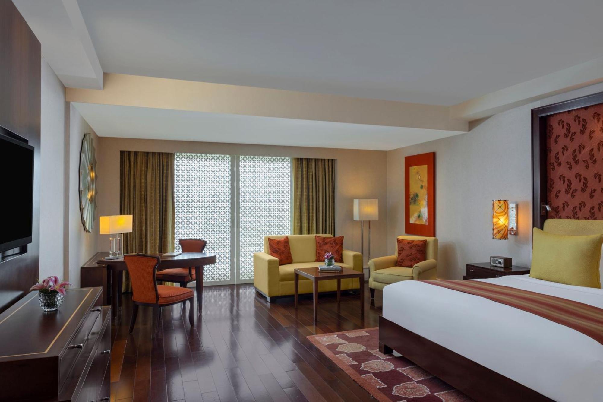 The Ritz - Carlton, Hotel