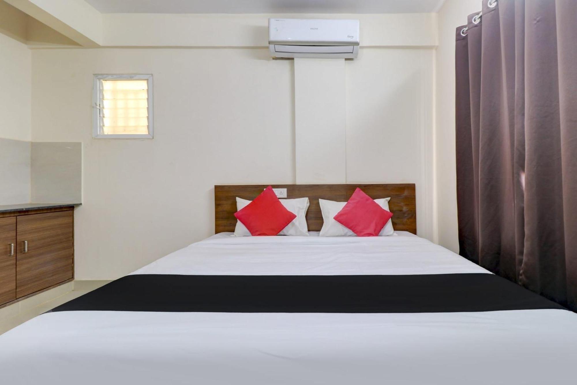 O Elite Lifestyle Red Rose Near 7d Voyage 3* Bangalore