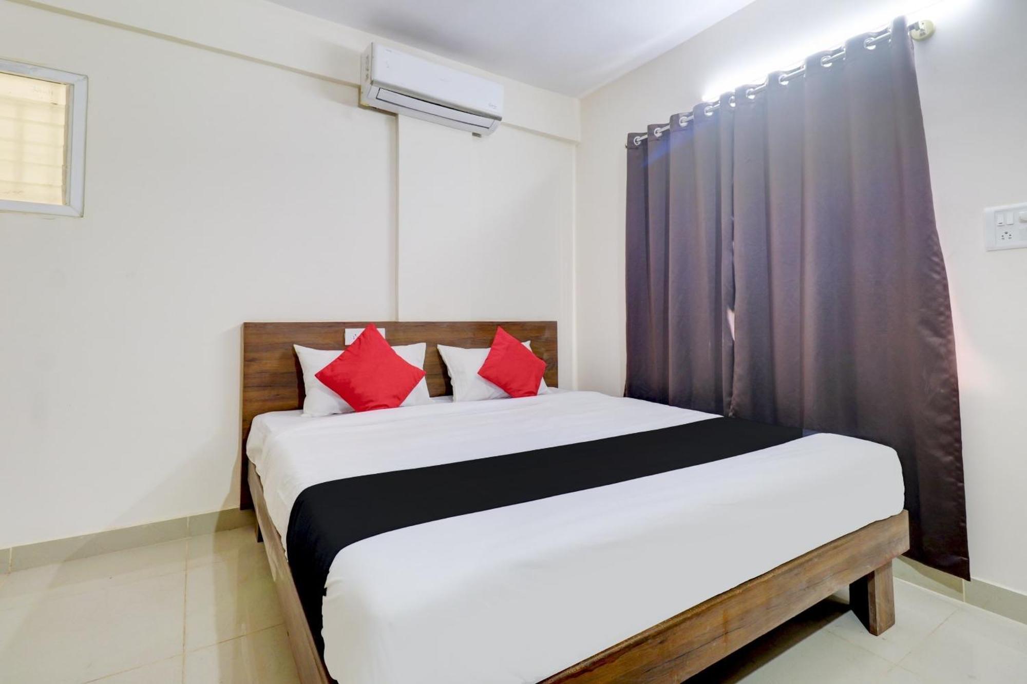 O Elite Lifestyle Red Rose Near 7d Voyage Hotel