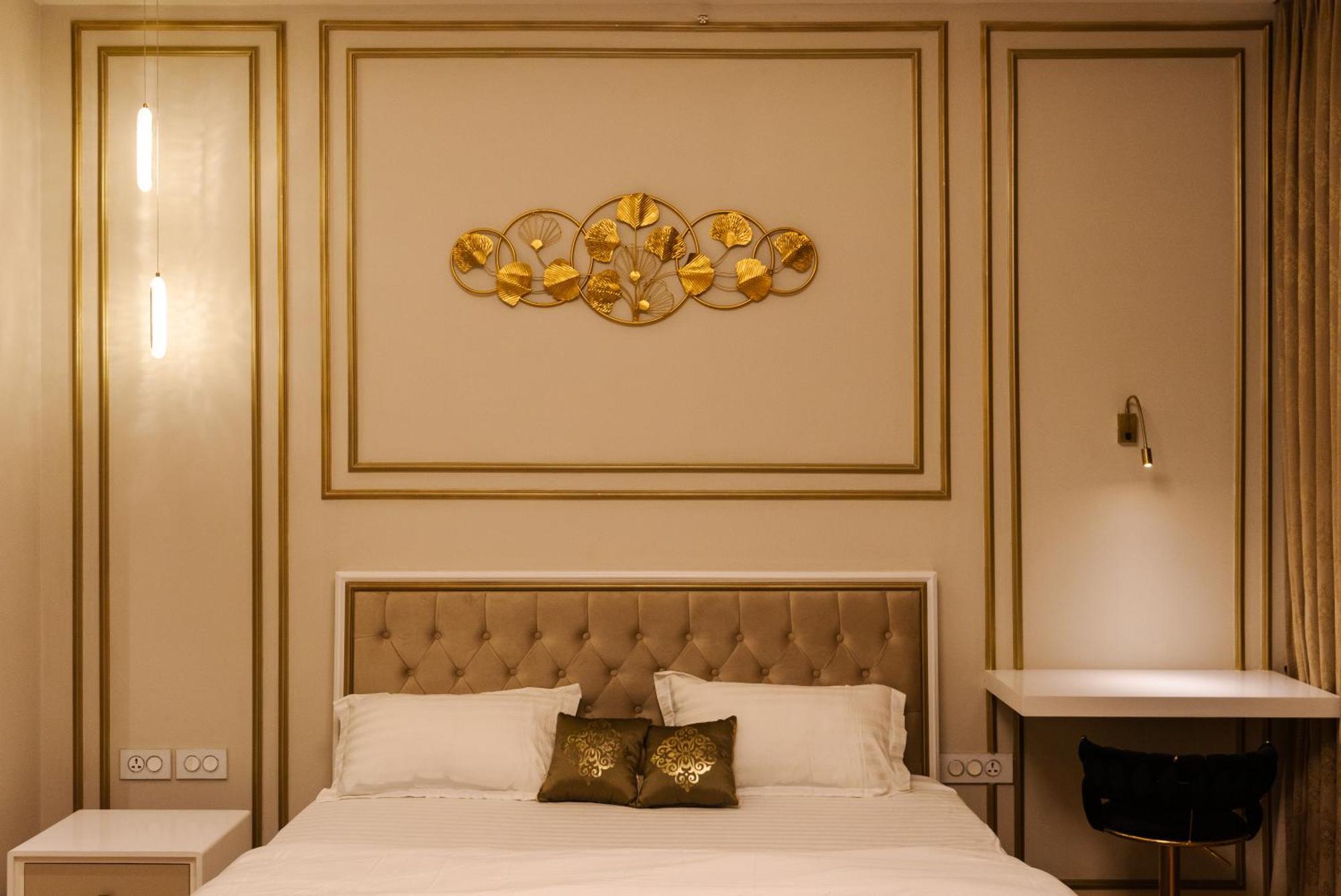 Luxurious In Leelaresidency Near Airport And Manyata Tech Park Apartment Bangalore