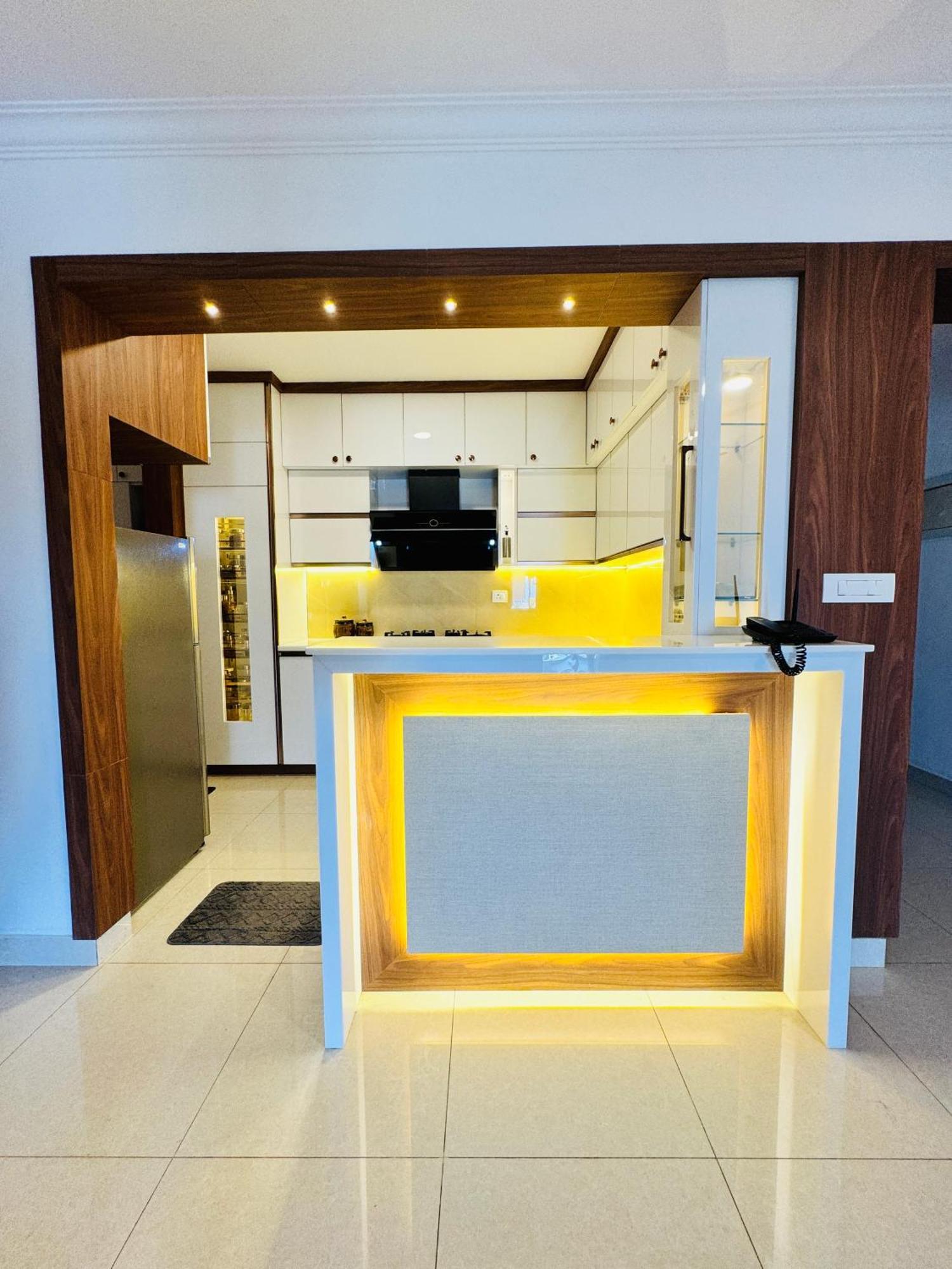 6floor In Society Ecity Ph2 Near Tcs Tech Mahindra Homestay