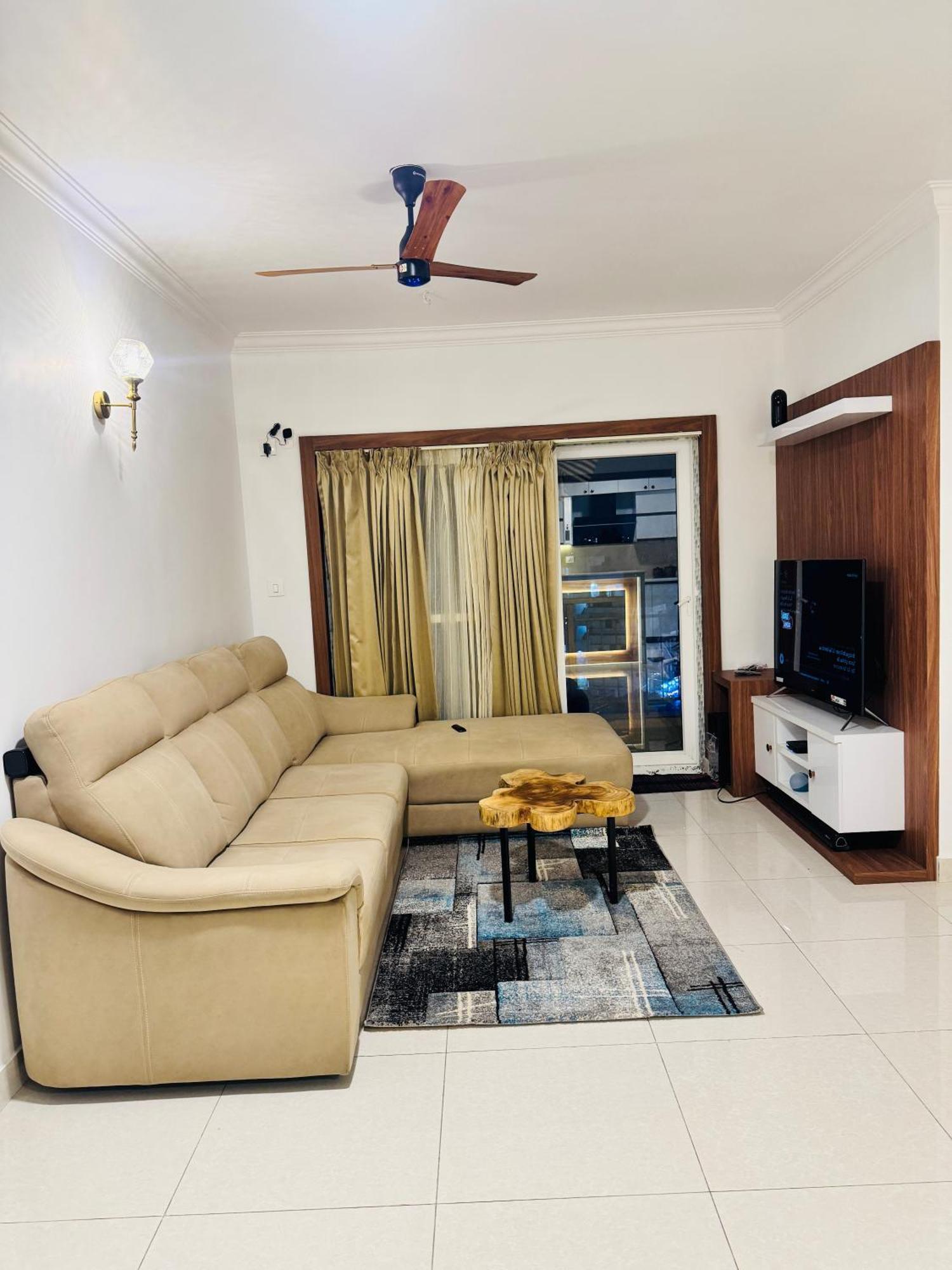 6floor In Society Ecity Ph2 Near Tcs Tech Mahindra *