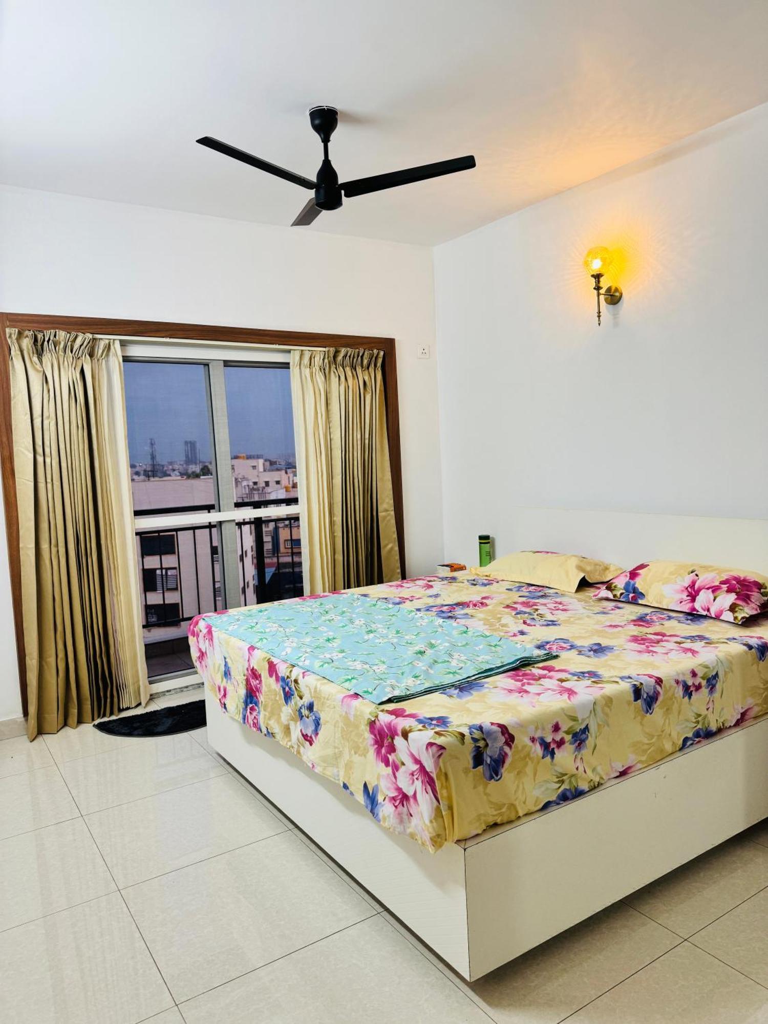 Homestay 6floor In Society Ecity Ph2 Near Tcs Tech Mahindra