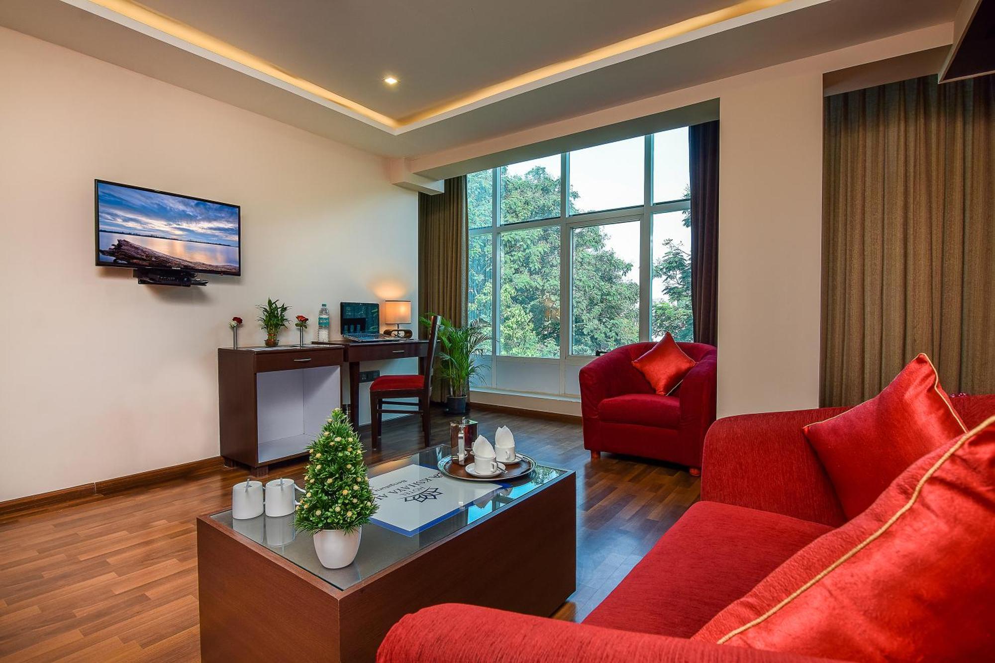Akshaya Aura 4*