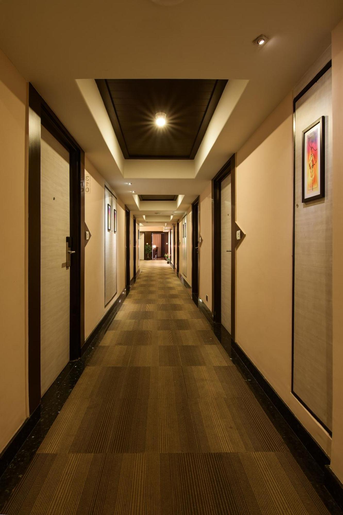 Akshaya Aura Hotel Bangalore