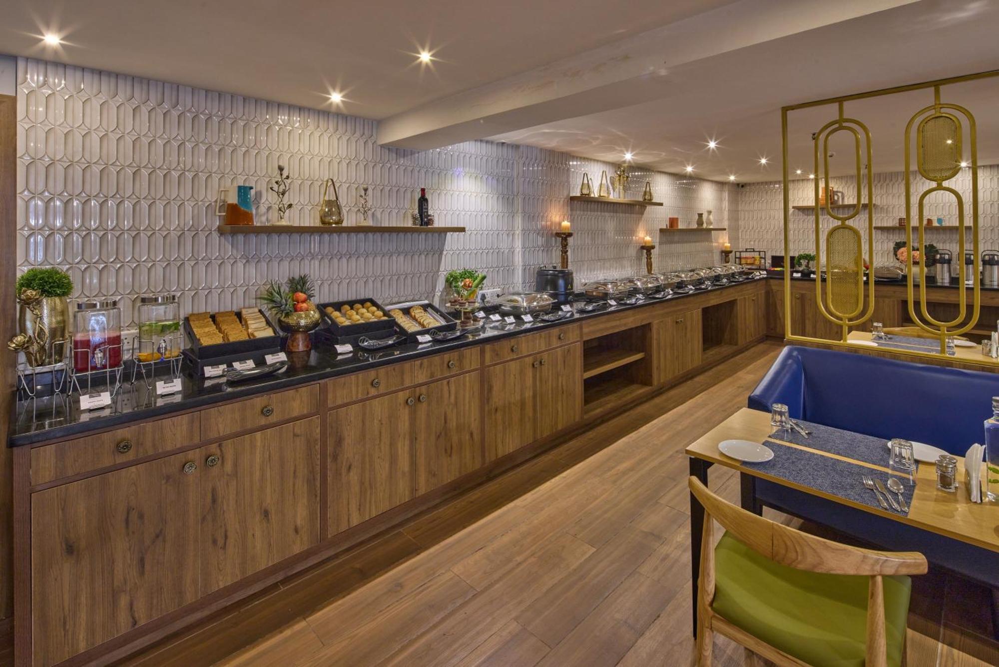 Grand Continent Brookefield Hotel