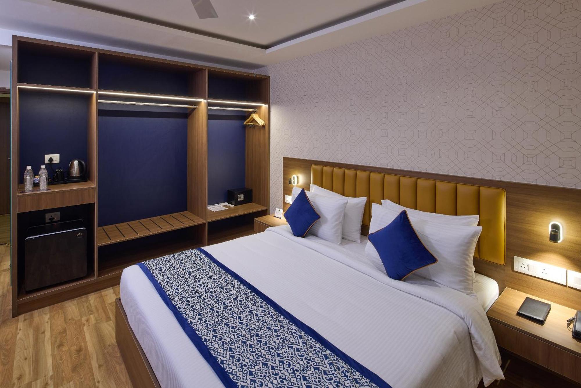 Grand Continent Brookefield Hotel 4*