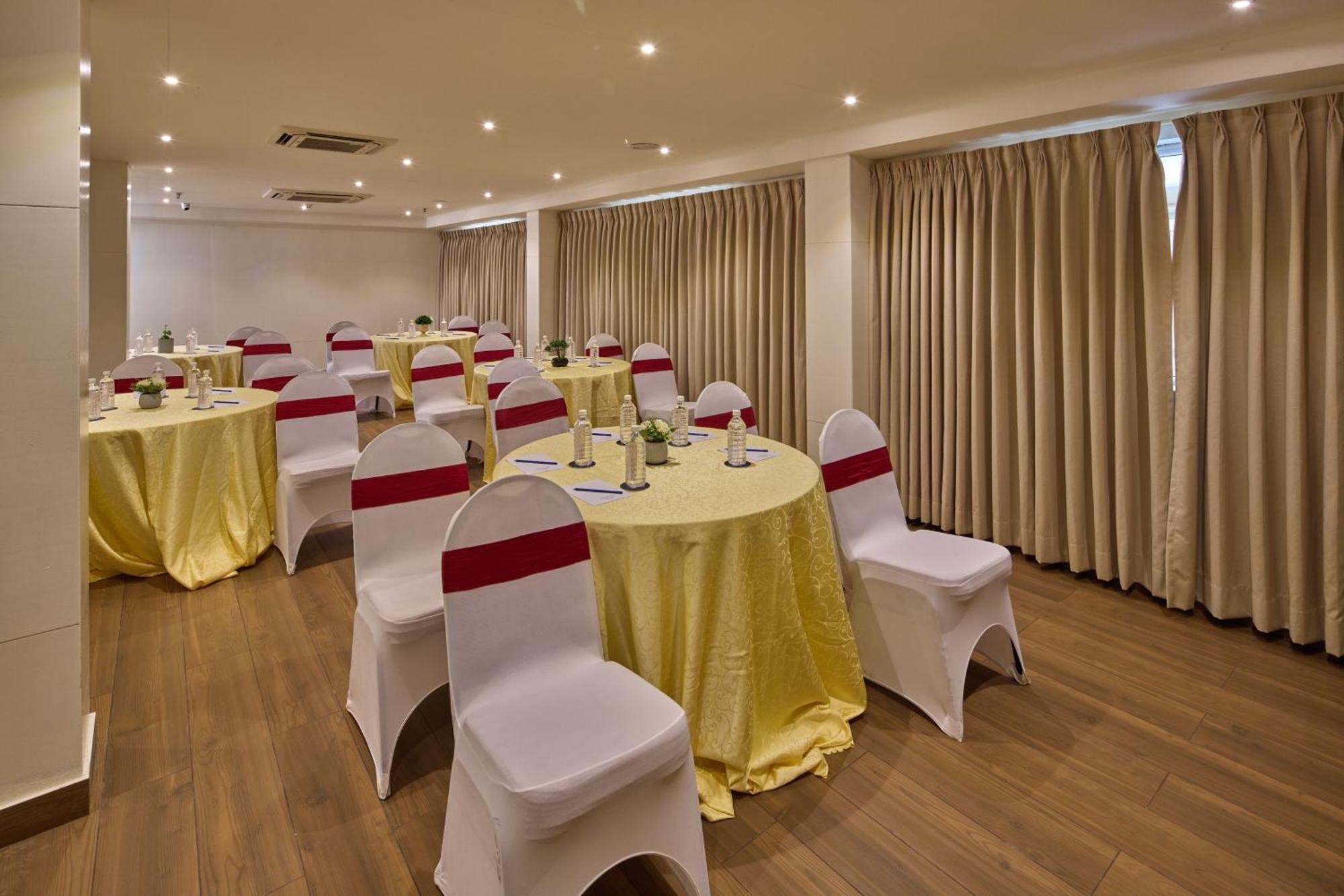 Grand Continent Brookefield Hotel
