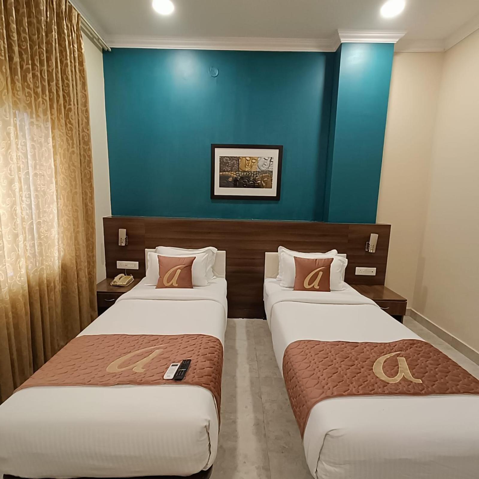 Astra & Whitefield Near To Nallurahalli Metro Station And Ktpo 3*