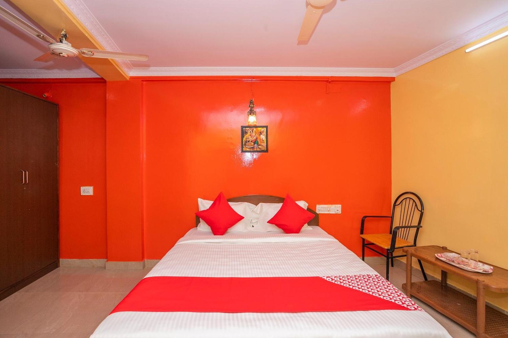 Hotel O Royal Near Iskcon Temple 3*